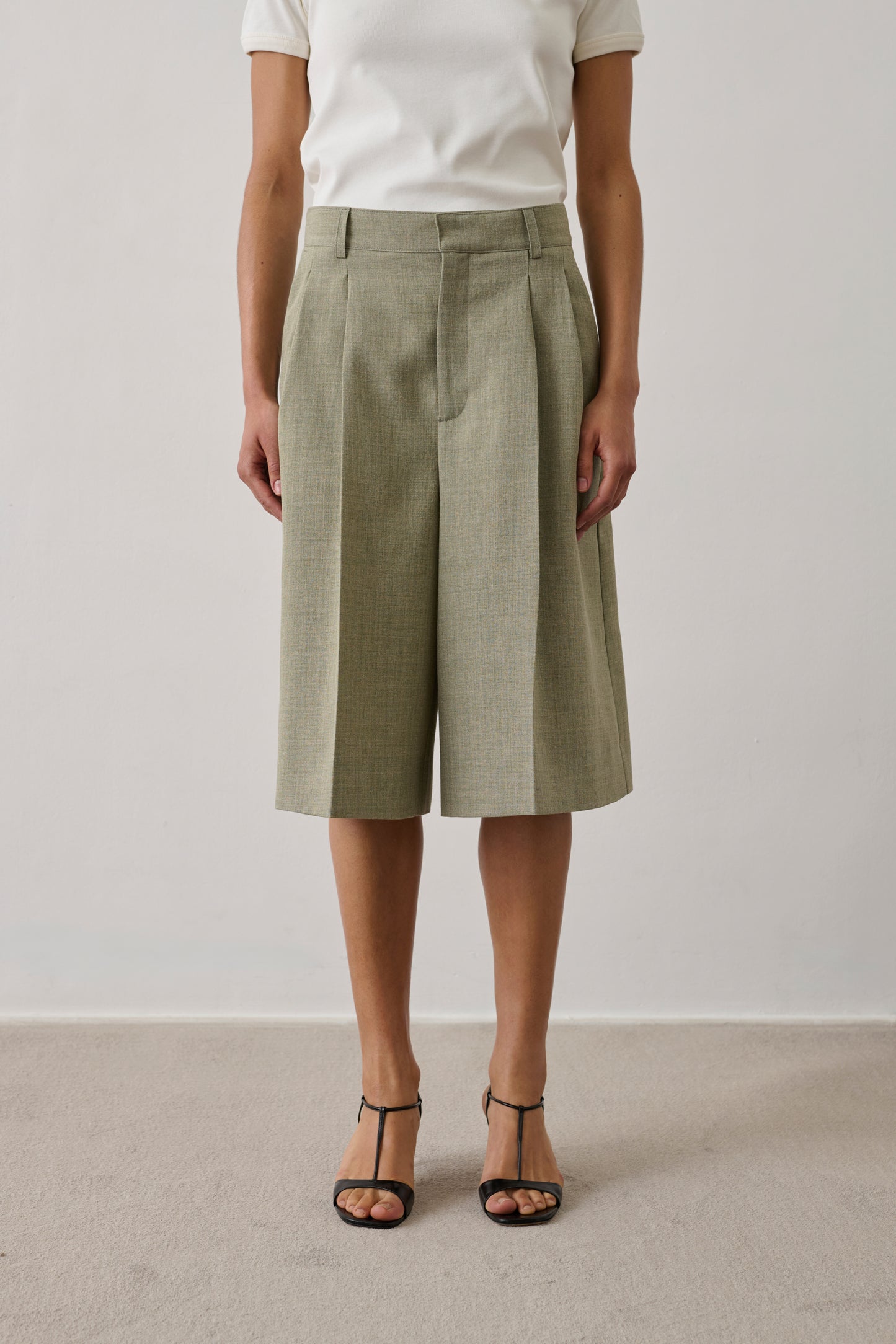Imogen Bermuda Shorts - Almond - Cotton - Women
