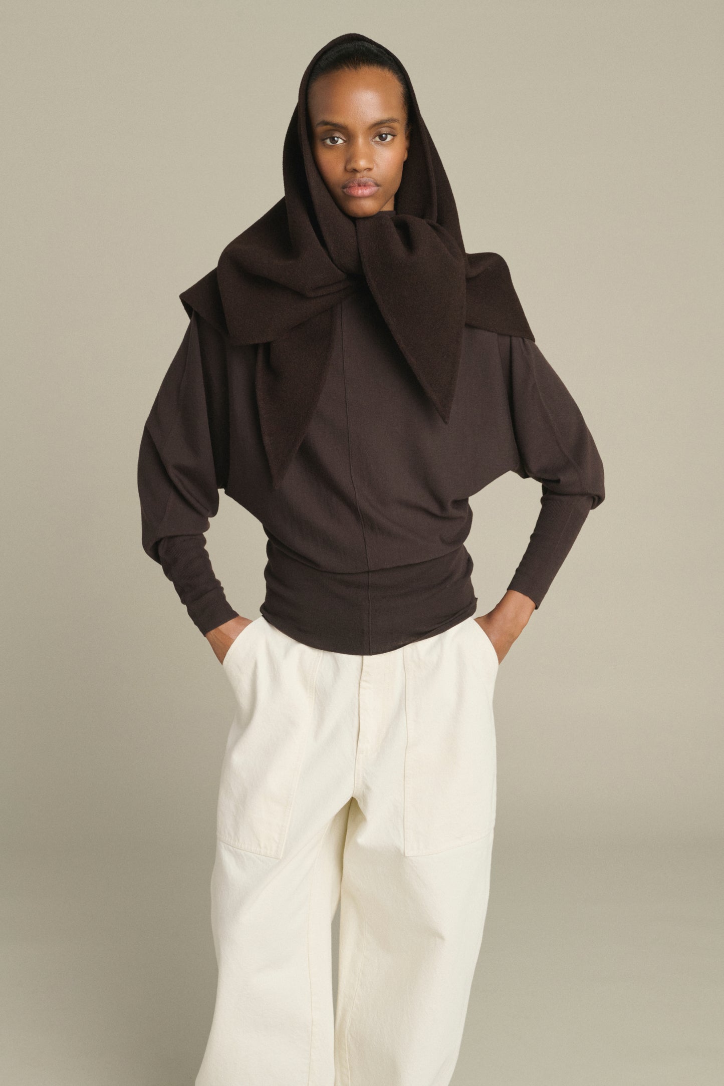 Cape Jamelia – Dunkelbraun – Wolle – Damen