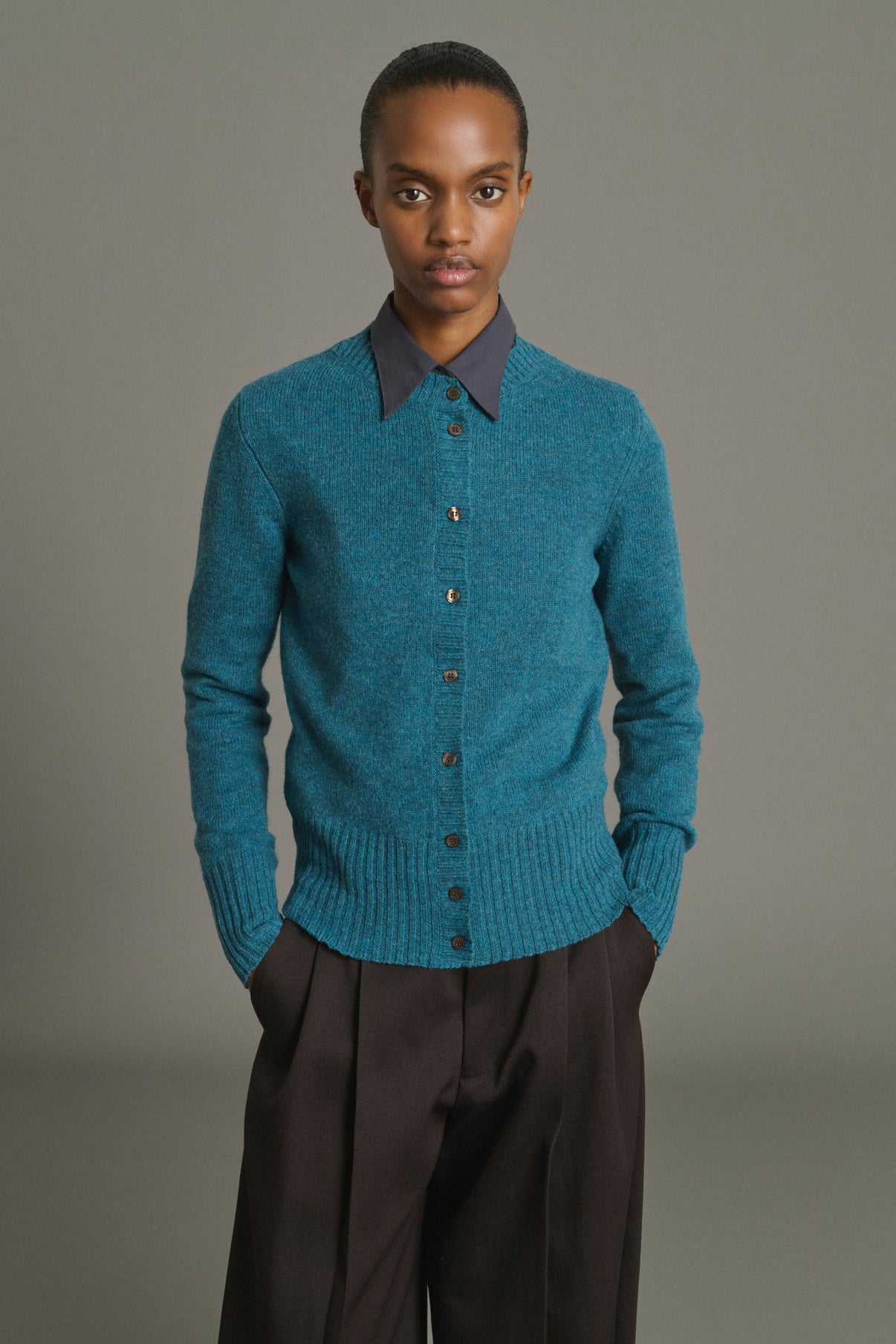 Cardigan Fugu - Persischblau - Merinowolle - Damen vue 3