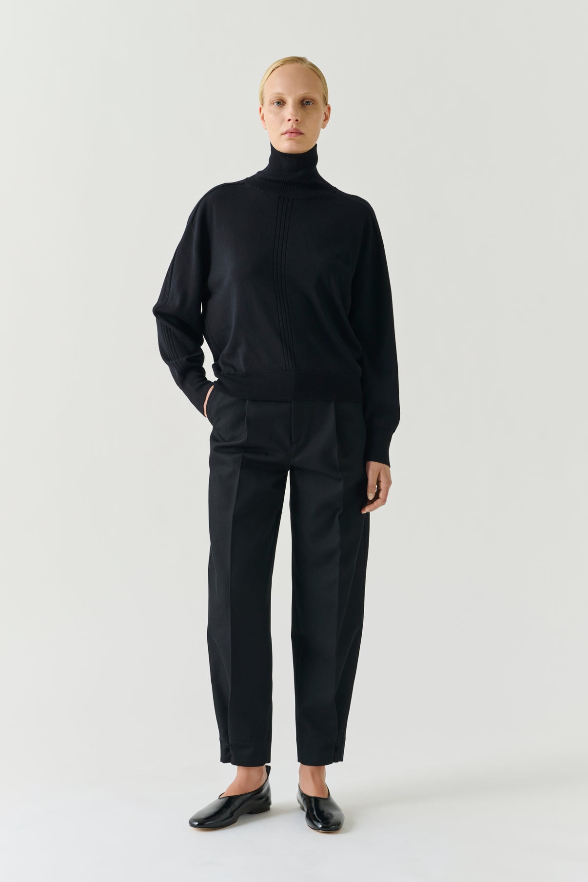 Pullover Nord - Schwarz Merinowolle Rollkragen Oversize - Soeur vue 2