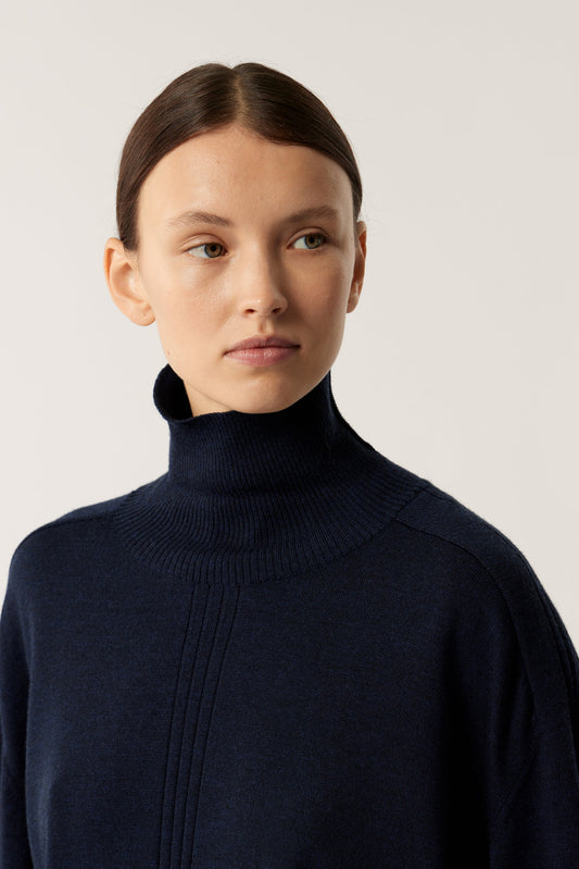 NORD NAVY SWEATER